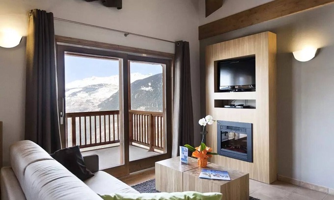 Sainte-Foy-Tarentaise Apartment | Residence Club MMV L'Etoile des Cimes* - 3 Rooms 6 People Family