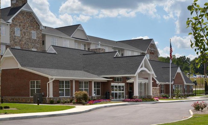 Fairlawn Hotel | Residence Inn by Marriott Akron Fairlawn