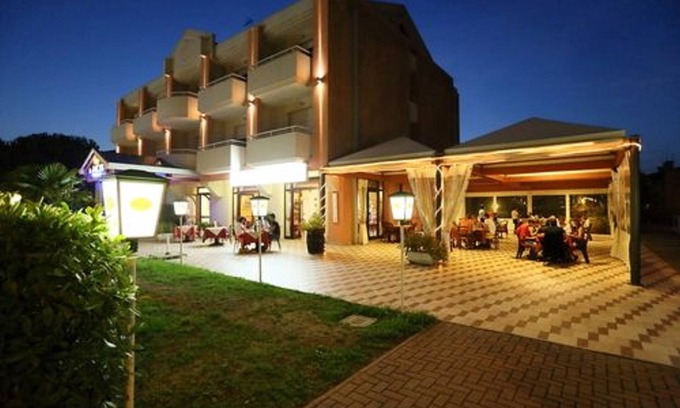 Ronchi Di Campanile Hotel | Residence Joker