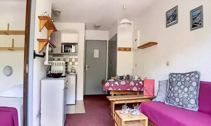 Les Bruyeres Apartment | Residence L'oree Des Pistes - 2 Rooms for 4 People