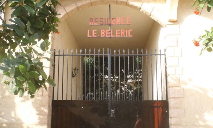 Ouakam Apartment | Residence Le Beleric. Furnished studio with balcony