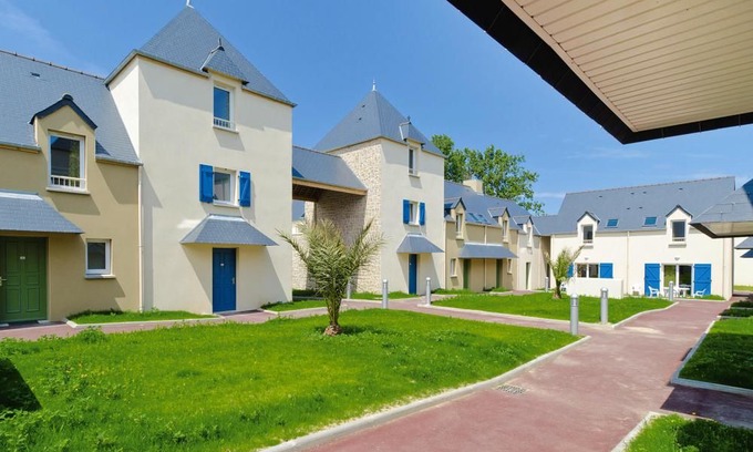 La Guymauviere-La Hulotais-La Bourelais House | Residence Le Domaine des Mauriers, St. Malo in Ille et Vilaine - 6 persons, 2 bedrooms