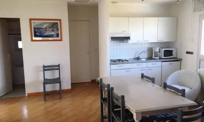 Trevou-Treguignec Apartment | Residence Les Terrasses de la Plage - Apartment Duplex Sea View 6/7 People