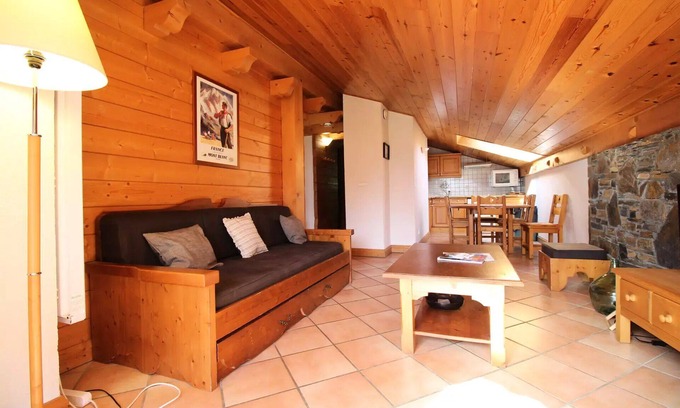 Les Houches Apartment | Residence Les Hauts De Chavants - 2 Rooms for 6 People