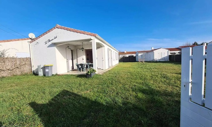 Saint-Hilaire-de-Riez Villa | Residence Sh000-037-saint Hilaire De Riez - Houses & Villas for 8 People