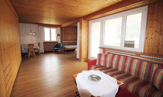 Sils-Maria Apartment | Residenza Lagrev - 1 1/2 room flat no. 207 - type 15A - 2nd floor - south