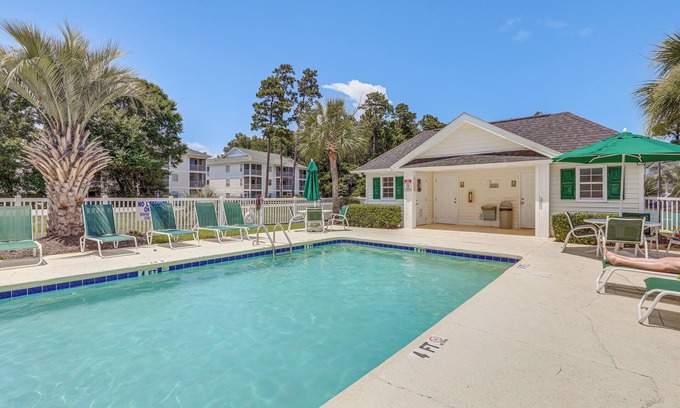 Carolina Forest Condo | Resort Amenities: Bright Condo in Myrtle Beach!