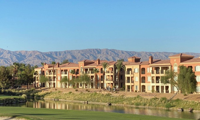 Palm Desert Resort | Resort near Coachella in Palm Desert Shadow Ridge Villas 1 Pool Golf Tennis WIFI