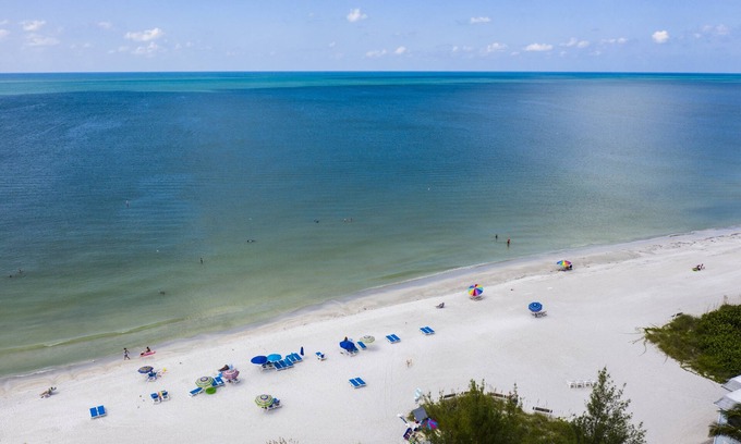 Holmes Beach Apartment | Resort Sixty-Six, Holmes Beach, Florida, Studio