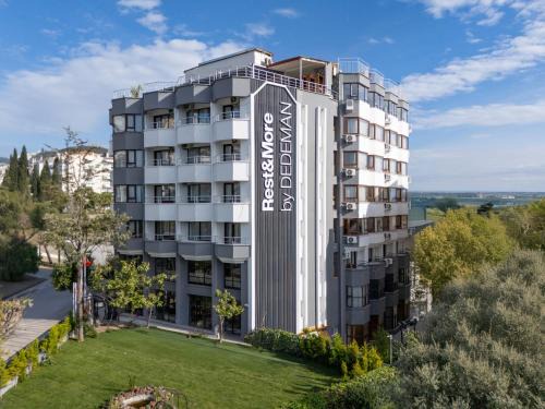 Kusadasi City Centre Hotel | Rest&More by DEDEMAN
