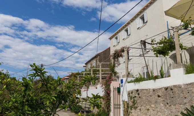 Kolocep Island Villa | Restful Villa in Dalmatia with Garden