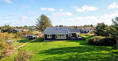 Lonstrup House | Restored Summercottage Close To The Seabeach