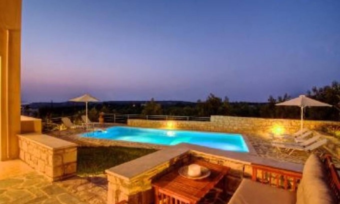 Houdetsi House | Rethymno: A wonderful place to stay-Suitable for families.