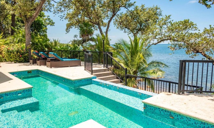 Mud Hole Apartment | Retreat on the Sea - Serenity House