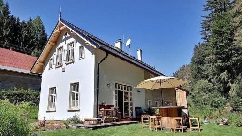 Trutnov Ski Chalet | Retro 37