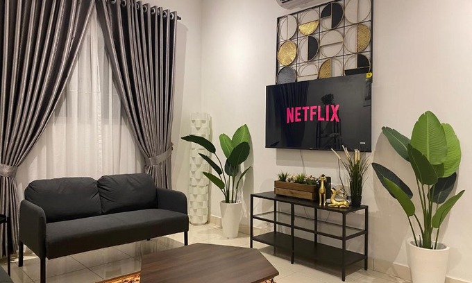 Kota Warisan Apartment | Reylin Alanis Suite/Free Wifi & Netflix/Airport Shuttle Service