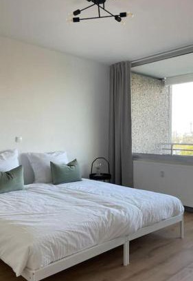 Hammfeld Apartment | Rheinblick - Wohnung direkt bei Düsseldorf mit toller Aussicht