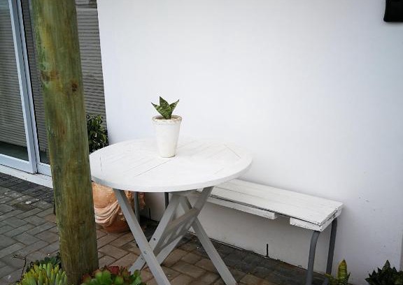 St. Helena Bay Apartment | Rhodes Ave Cottage