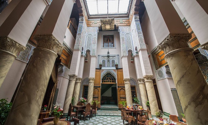 El Mokhifa House | Riad Dar Victoria, A house in the heart of an old Medina