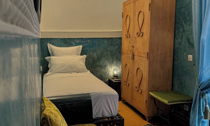Kbour Chou House | Riad Lapis lazuli - Swimming pool - Terrace - WIFI