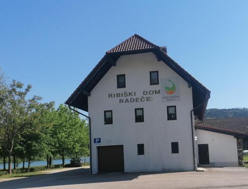 Radece House | Ribiški dom Radeče