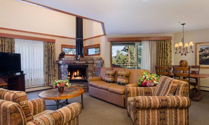Tahoe Village Condo | Ridge Tahoe: Feb16-Feb19: 2br/2ba suite: 3 nights: Sleeps 8