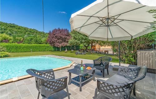 Castel Focognano House | Rio Verde