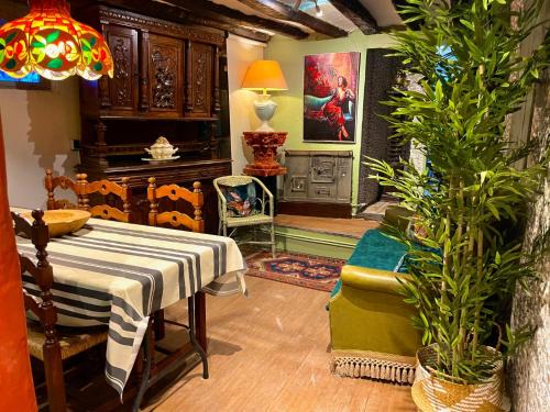 Santa Eulalia Bajera House | Riojania Slow