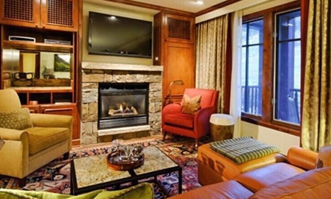 Aspen Condo | RITZ CARLTON CLUB-ALL DAYS-ALL WEEKS LOWEST PRICE-OVER 200 VRBO REVIEWS