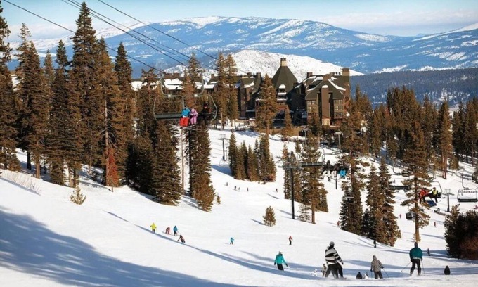 Truckee Condo | Ritz-Carlton Club - Luxury, Service, and Views - Ski-in and ski-out