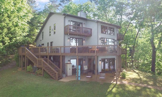 Crane Hill House | Rivendell at Smith Lake: 5 BR, 3.5 BA House in Crane Hill, Sleeps 14