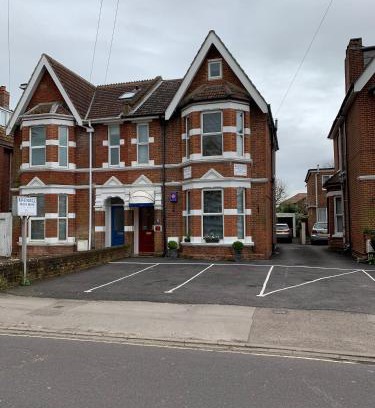 Southampton House | Rivendell Guest House