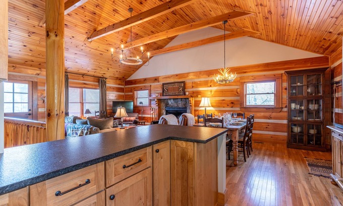 Boone Cabin | River Daze - Pet friendly log cabin near Boone with hot tub, firepit, & private river access!