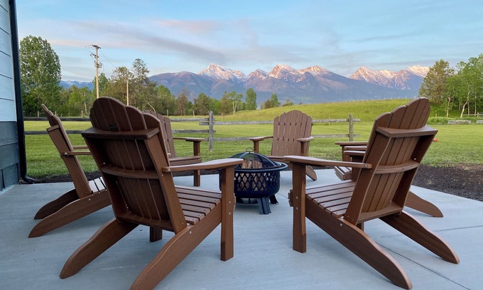 St. Ignatius House | River House to Relax, Rejuvenate, and connect with the quietness of nature.