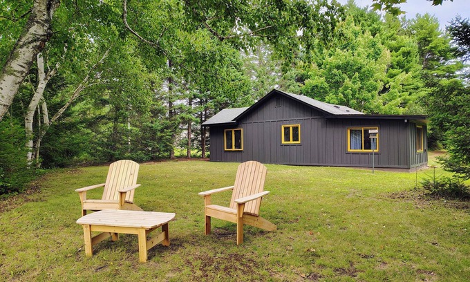 Hayward Cabin | River Retreat-Cozy Cabin on 3 Acres in Hayward