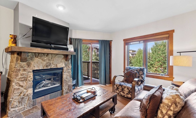 River Run Condo | River Run Condo w/Slope Views and Short Walk to Lifts, Shops, Restaurants!