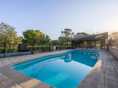 Loganholme House | River View 5B Home near Freeway Shops Loganholme