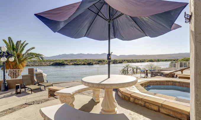 Bullhead City House | Riverfront 8Bd 7Ba 2507 Sleeps 18 Private dock