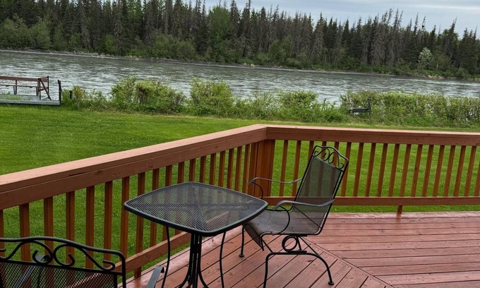 Sterling Cabin | Riverfront Cabin, 2 Bedrooms, Kenai River