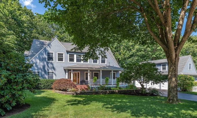 Kennebunkport House | Riverfront Home w/Private Dock, Kayaks, Close To Dock Square! Dogs Allowed!