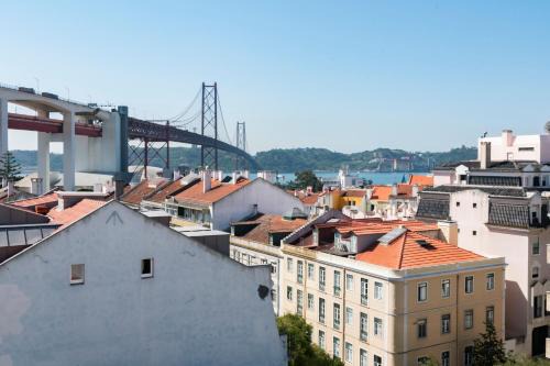 Santo Amaro Apartment | Riverfront studio