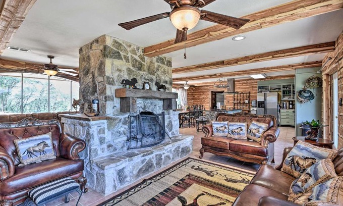 Millsap House | Riverfront Texas Getaway on 50-Acre Property!