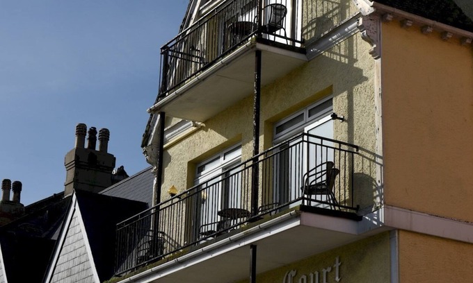 Dartmouth Apartment | Riverside 2 - Two Bedroom Apartment, Sleeps 6