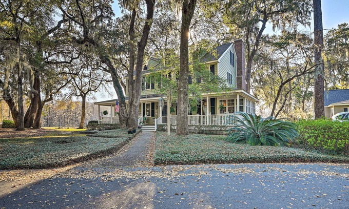 Murrells Inlet Cottage | Riverside Cottage: Close to Ocean and Myrtle Beach