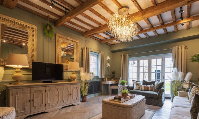 Marlow House | Riverside House - A Truly Unique Stay For 8 Guests