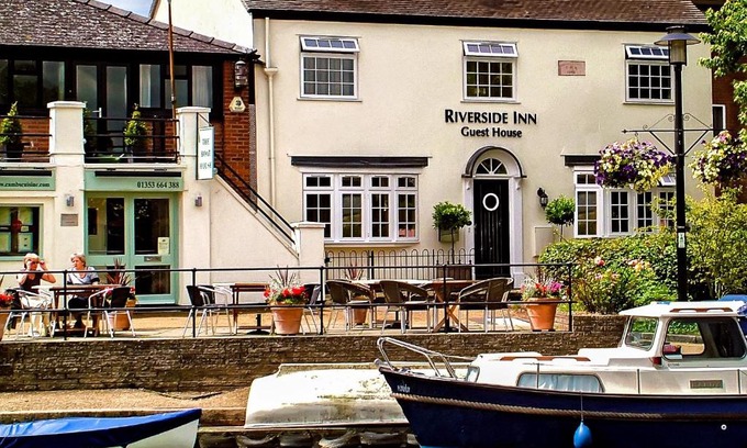 Ely Hotel | Riverside Inn