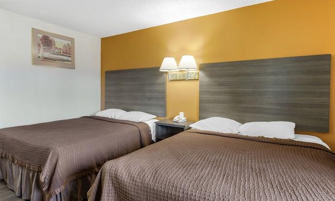 La Sierra Hotel | Riverside Inn & Suites Riverside