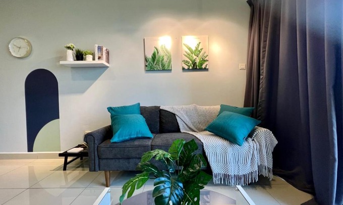 Kota Bharu Apartment | RiverView 8PAX 2BR in KBtown Netflix, Wi-Fi B-3A-5