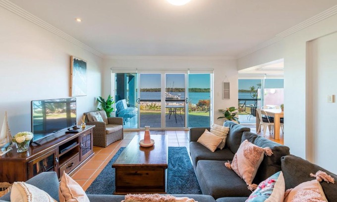 Iluka Apartment | Riverview Apartment 2.3