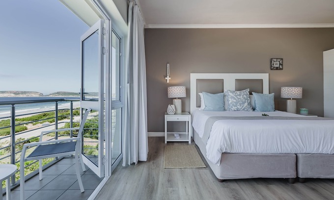Robberg Beach House | Robberg Beach Lodge - Lion Roars Hotels & Lodges